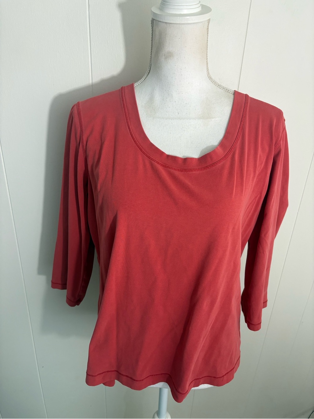 Preswick & Moore Scoop Neck 3/4 Sleeve Tee